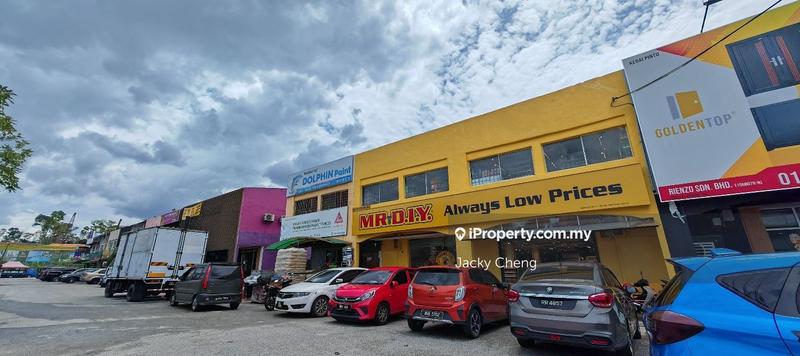 For Rent - Taman Rakan,  Facing Main Road, 2 Sty Whole Block For Rent