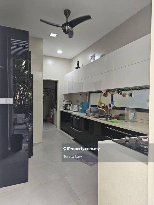 Rumah Berkembar untuk Dijual di Taman Equine, Seri Kembangan oleh Teresa Law - iProperty.com.my