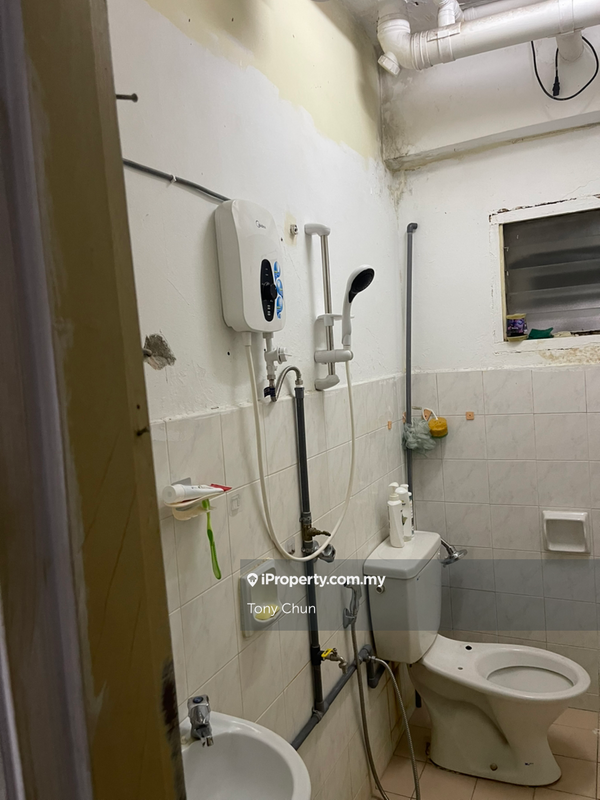 Service Residence for Sale in Villa Mutiara @ Mutiara Kompleks by Tony Chun - iProperty.com.my