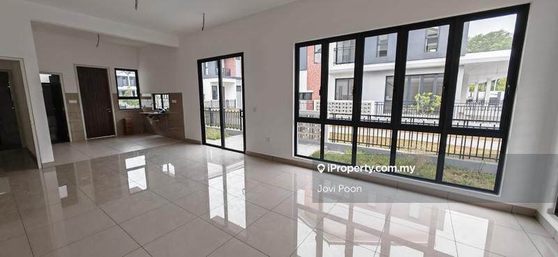 Rumah Teres untuk Dijual di U16, Elmina Gardens, Shah Alam oleh Jovi Poon - iProperty.com.my