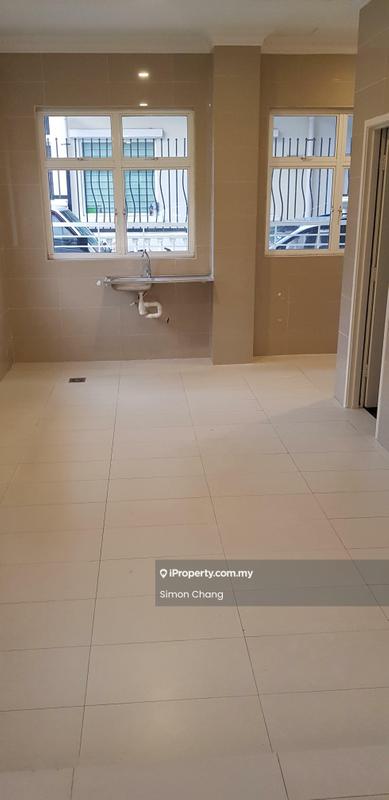 Rumah Berangkai 3 Tingkat untuk Dijual di Setia Alam ( Anjung Sari), Setia Alam oleh Simon Chang - Kitchen - iProperty.com.my