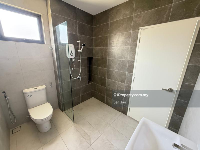 2-storey Terraced House for Sale in 402a6, Telok Panglima Garang by Jen Tan - iProperty.com.my