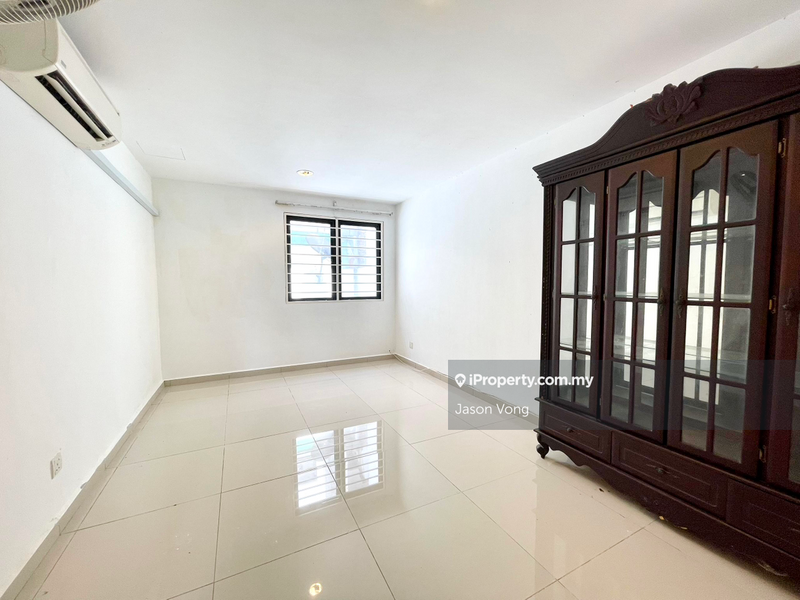 3-storey Terraced House for Sale in Lake Fields, Sungai Besi by Jason Vong - iProperty.com.my