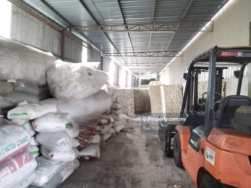Warehouse for Sale in Pengkalan Tudm Subang, Shah Alam by Yuki Yap - iProperty.com.my