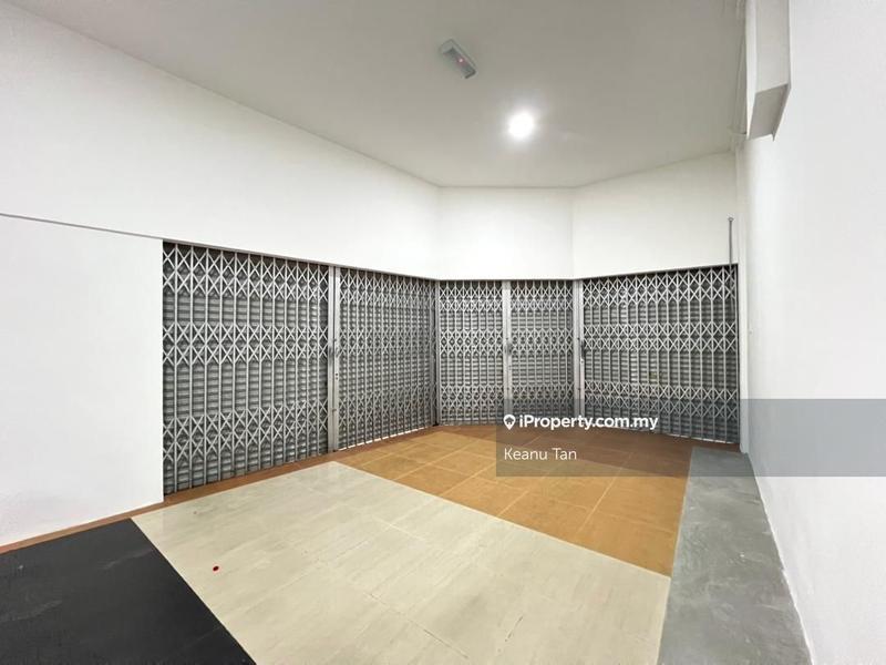 For Rent - [2 Storey Corner | Main Road] Taman Golden Sentul