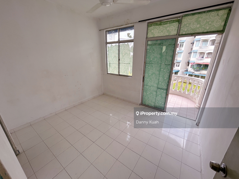 For Sale - Taman Cheng Ria