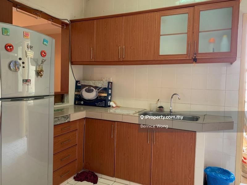 For Sale - Sri Putramas