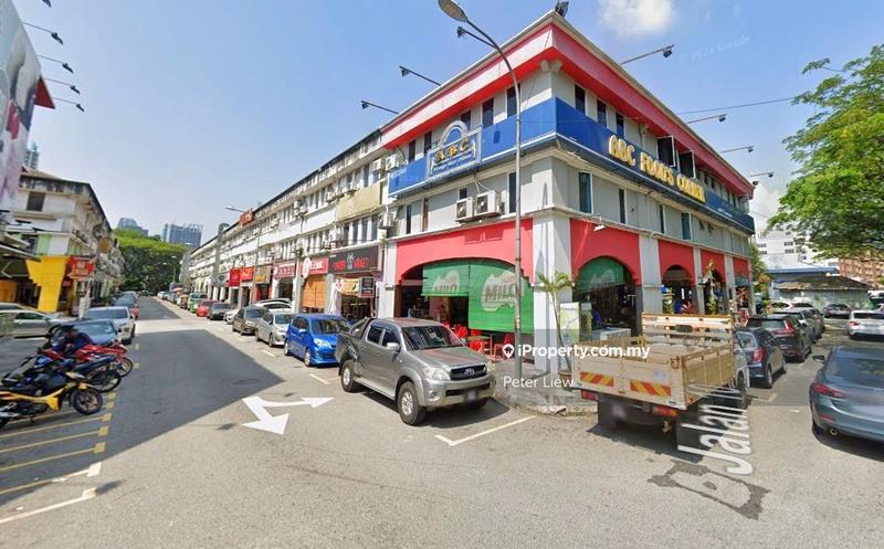 For Sale - CORNER LOT AT DESA PETALING, ROI 4.5% ABOVE, FULLY TENANTED, HIGH DEMAND AREA
