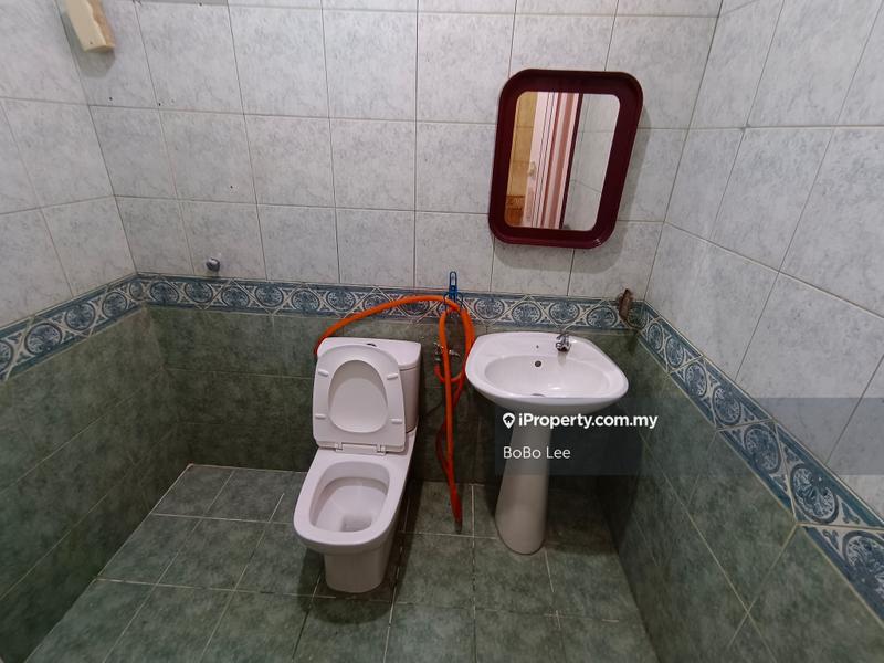Semi-Detached House for Sale in Taman Overseas Union (Taman Oug), Jalan Klang Lama (Old Klang Road) by BoBo Lee - iProperty.com.my