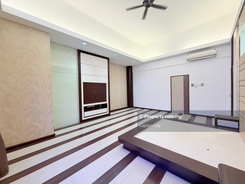 Semi-Detached House for Sale in Taman Kluang Setia, Kluang by Gipson Lay - iProperty.com.my