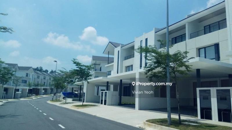 3-storey Terraced House for Sale in [3 Storey SuperLink Hse Endlot] Denai Amaryllis 1, Rawang by Vivian Yeoh - iProperty.com.my