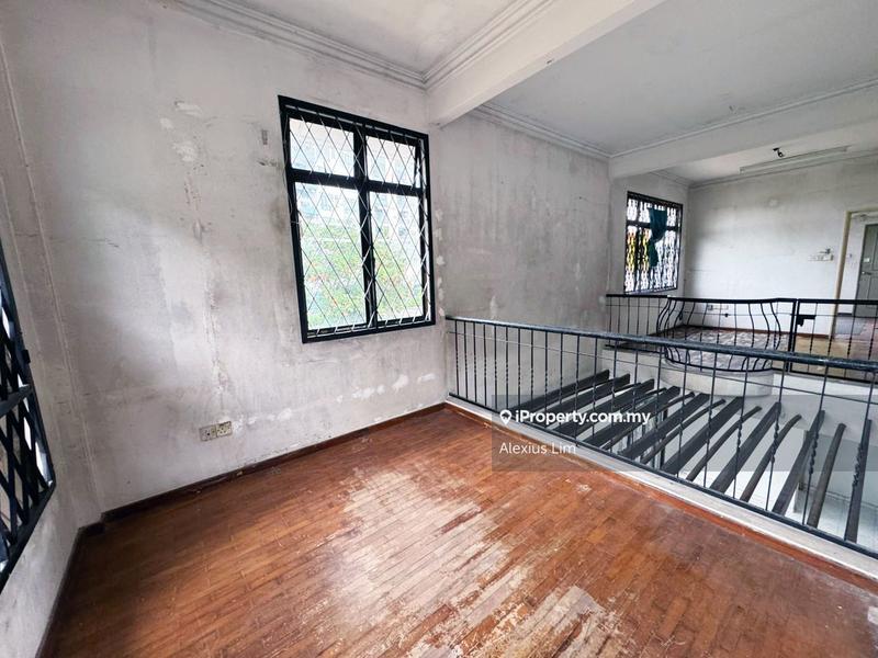 Rumah Berangkai 2 Tingkat untuk Dijual di Taman Sutera, Jalan Sutera kuning, Perling oleh Alexius Lim - iProperty.com.my