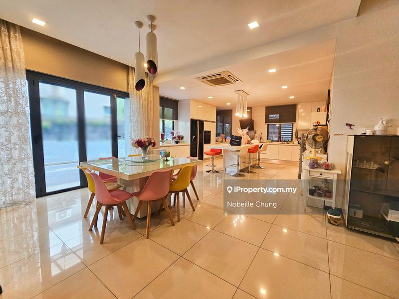 Rumah Berkembar untuk Dijual di Seksyen 27, Shah Alam oleh Nobeille Chung - iProperty.com.my