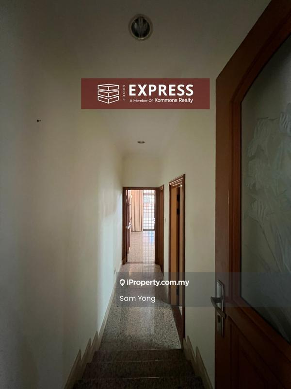 Semi-Detached House for Sale in Pujut, Miri by Sam Yong - Corridor - iProperty.com.my