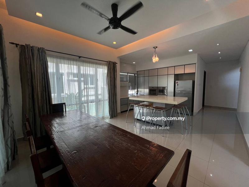 Bungalow House untuk Dijual di Kayangan Heights, Shah Alam oleh Ahmad Fadlee - iProperty.com.my