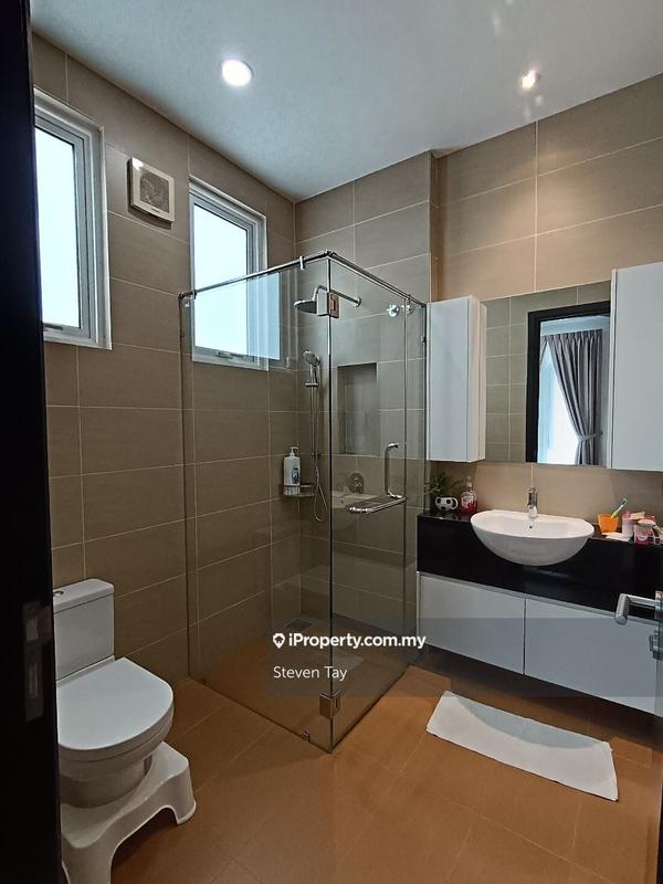 Bungalow House for Sale in Bandar Kinrara Seksyen 1, Bandar Kinrara by Steven Tay - iProperty.com.my