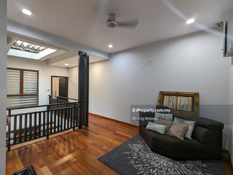 2-storey Terraced House for Sale in Seksyen U8 Bukit Jelutong Shah Alam, Shah Alam by Abang Ikhwan - iProperty.com.my