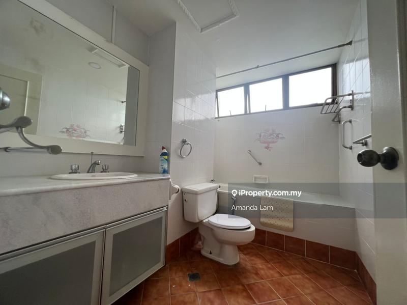 Kondominium untuk Disewa di Marina Tower (Ratu Mutiara) oleh Amanda Lam - iProperty.com.my