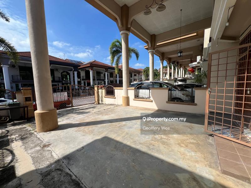 Rumah Berangkai 2 Tingkat untuk Dijual di Taman Angsa Mas, Durian Tunggal oleh Geoffery Wee - iProperty.com.my