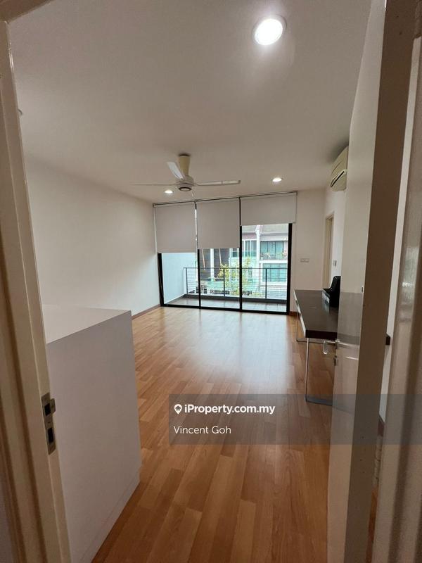 Rumah Teres 3-Tingkat untuk Dijual di Perdana Residence 2, Batu Caves oleh Vincent Goh - iProperty.com.my