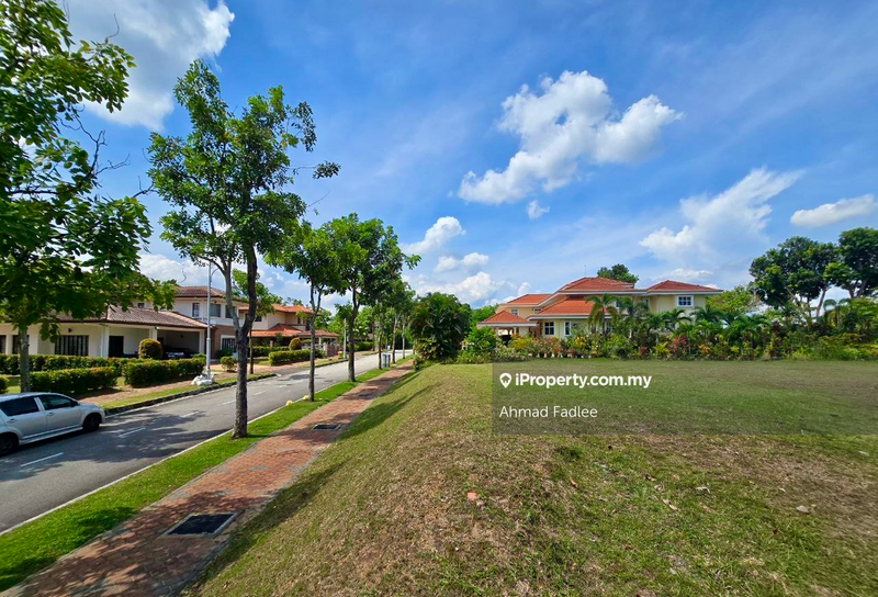 Banglo Tanah untuk Dijual di Presint 11, Presint 11 oleh Ahmad Fadlee - iProperty.com.my