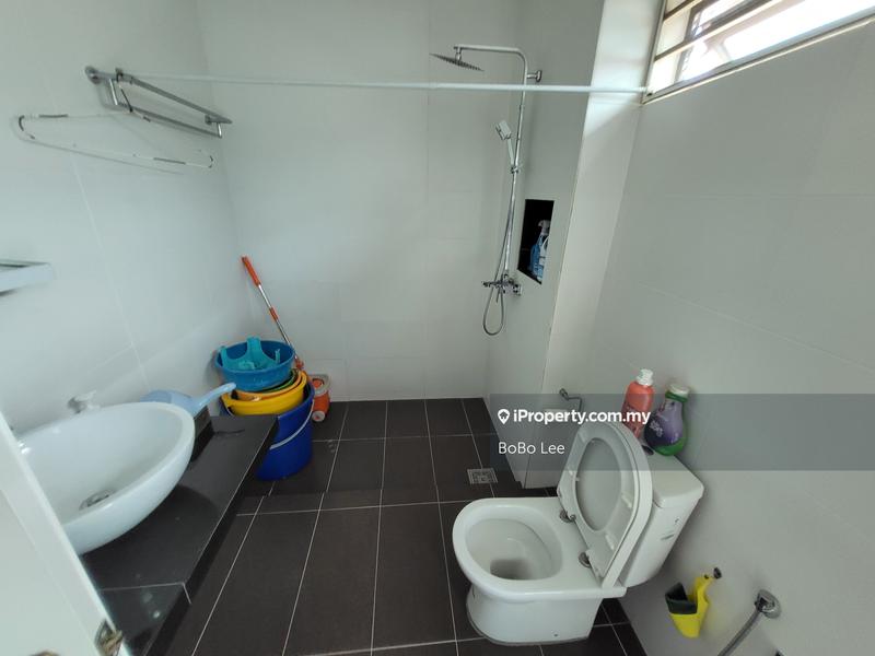 Rumah Berangkai 2.5 Tingkat untuk Dijual di Taman Overseas Union (Taman Oug), Jalan Klang Lama (Old Klang Road) oleh BoBo Lee - iProperty.com.my