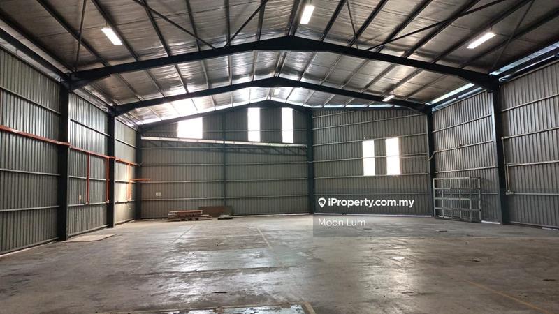 For Rent - detached warehouse for rent at putra height subang jaya for rent