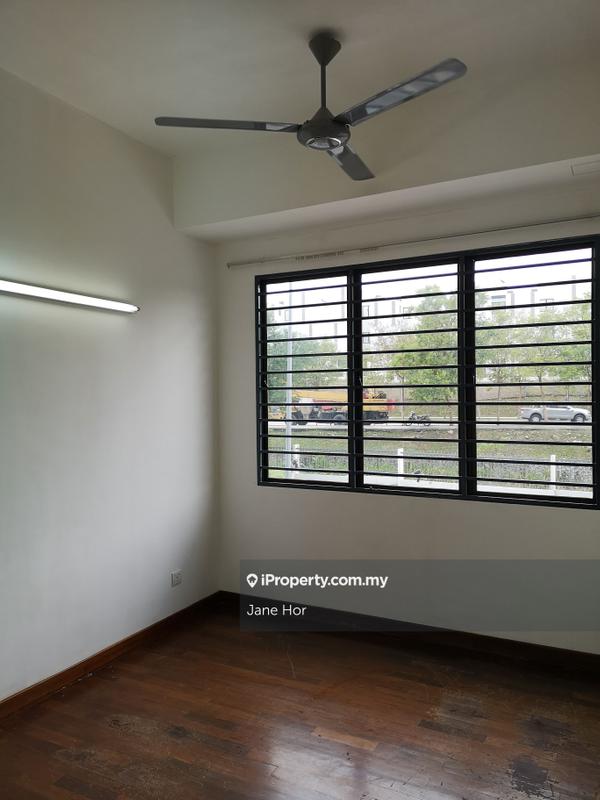 Townhouse for Sale in 16 sierra, Puchong by Jane Hor - iProperty.com.my
