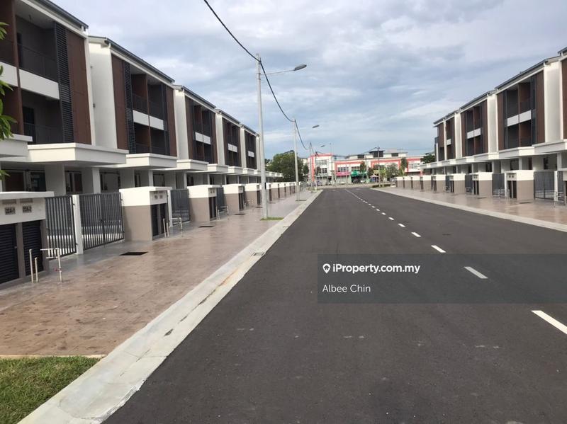 Rumah Bandar untuk Dijual di Taman Putra Perdana, Puchong oleh Albee Chin - iProperty.com.my