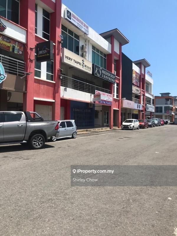 For Sale - Pintas Square Shoplot