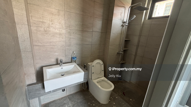 Rumah Berkembar untuk Dijual di Miri, Sarawak oleh Jelly Kiu - iProperty.com.my