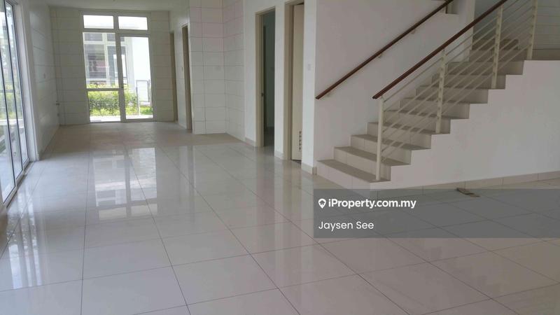 Rumah Berangkai 3 Tingkat untuk Dijual di Taman Subang Mas, Subang Jaya oleh Jaysen See - Living Room - iProperty.com.my