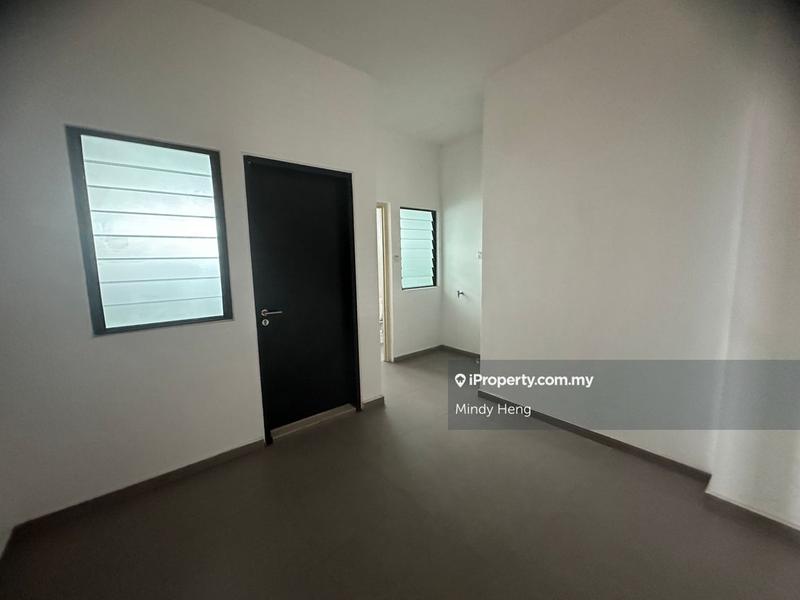 Pangsapuri untuk Dijual di Molek Pine 4 oleh Mindy Heng - iProperty.com.my