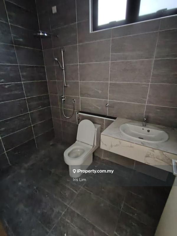 Rumah Berkembar untuk Dijual di Taman Nusa Sentral, Iskandar Puteri (Nusajaya) oleh Iris Lim - iProperty.com.my