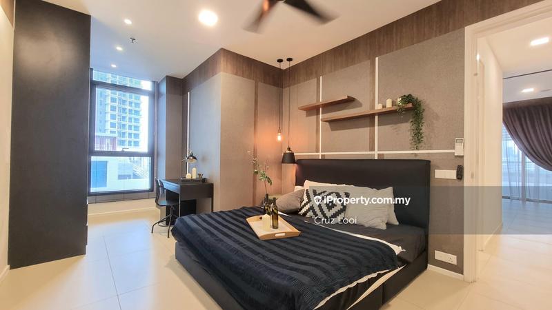 For Rent - Arcoris SOHO