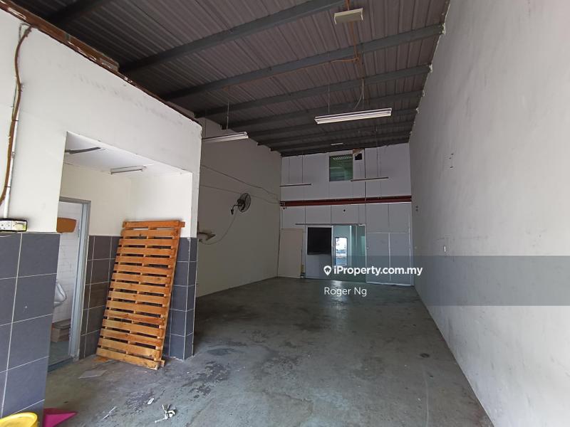 Warehouse for Rent in Subang Jaya, Selangor by Roger Ng - iProperty.com.my