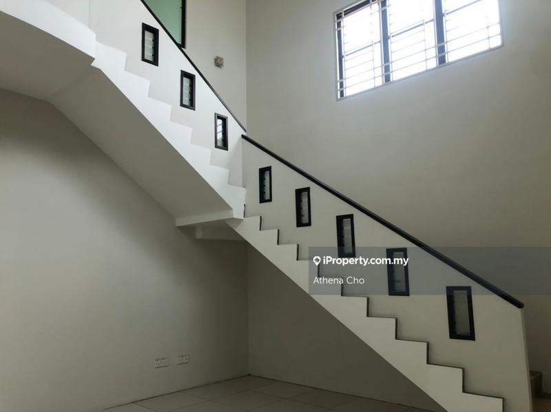 Rumah Teres 2.5-Tingkat untuk Dijual di Pajam, Nilai oleh Athena Cho - iProperty.com.my