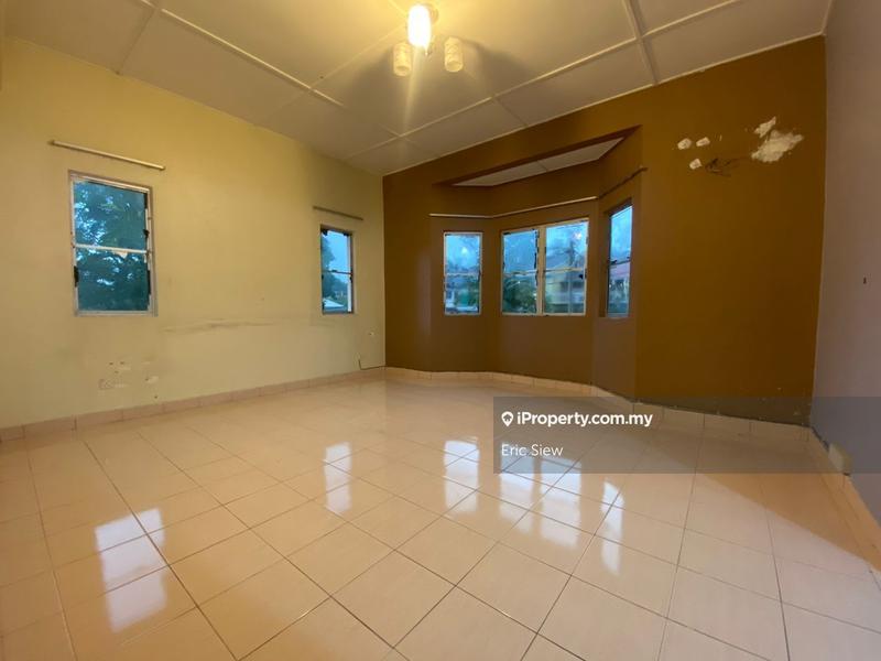 Rumah Berkembar untuk Dijual di Sungai Long, Bandar Sungai Long oleh Eric Siew - iProperty.com.my