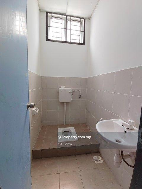 Shop for Sale in Taman Pasir Putih, Pasir Gudang by CY Chew - iProperty.com.my
