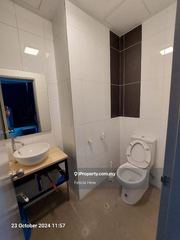 For Rent - Pacific Place