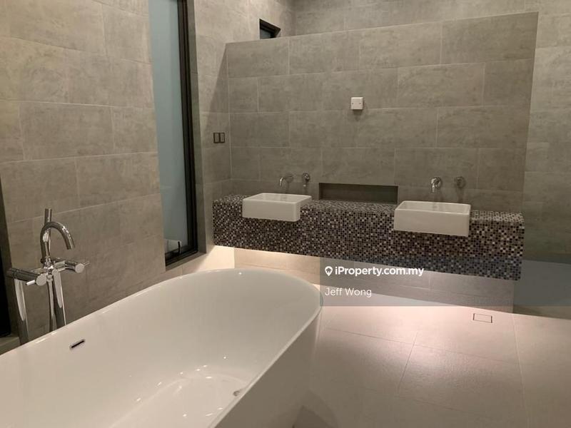 Bungalow House for Sale in Subang Heights, Subang Jaya by Jeff Wong - iProperty.com.my