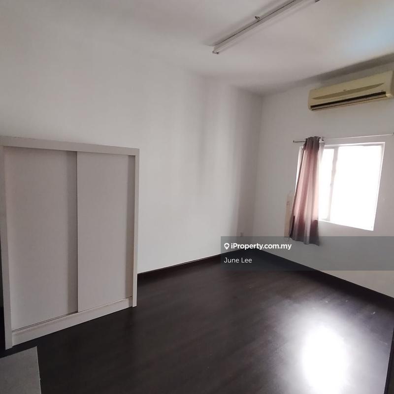 For Rent - Bayu Puteri