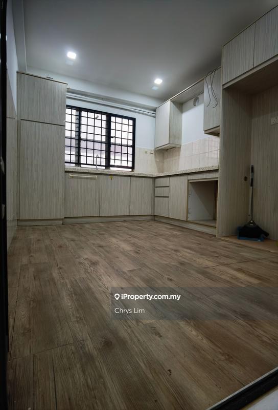 For Sale - Endah Ria