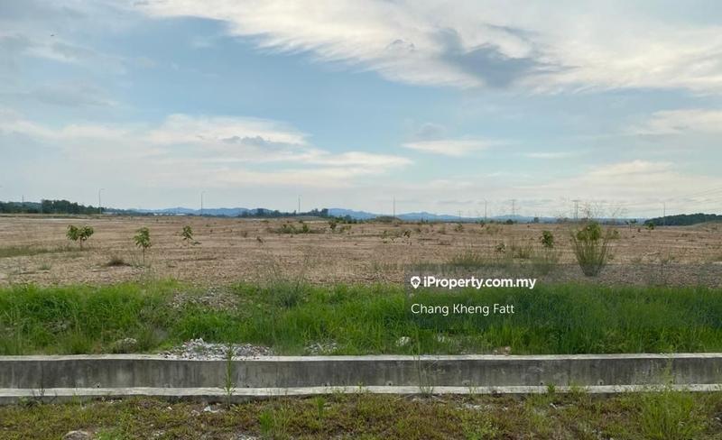 Tanah Perindustrian untuk Dijual di Batu Arang Industrial Land, Batu Arang, Ijok, Batu Arang oleh Chang Kheng Fatt - iProperty.com.my