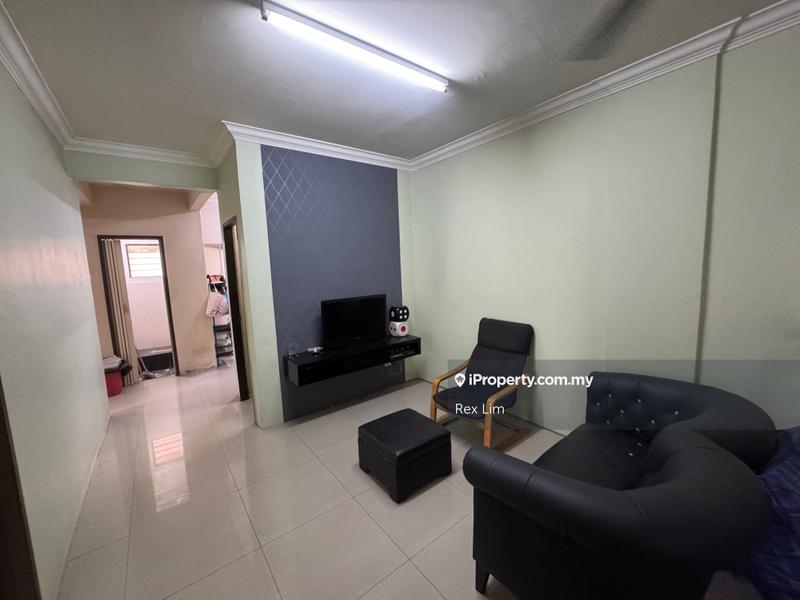 For Sale - Puchong Utama Court 2