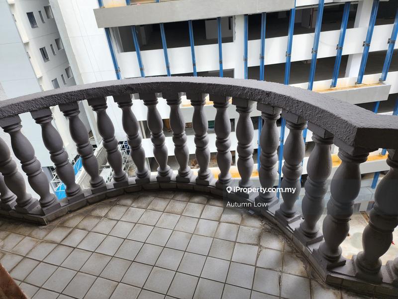 Condominium for Sale in Gemilang Indah by Autumn Low - iProperty.com.my