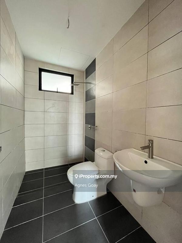 Service Residence for Sale in Molek Regency by Agnes Goay - iProperty.com.my