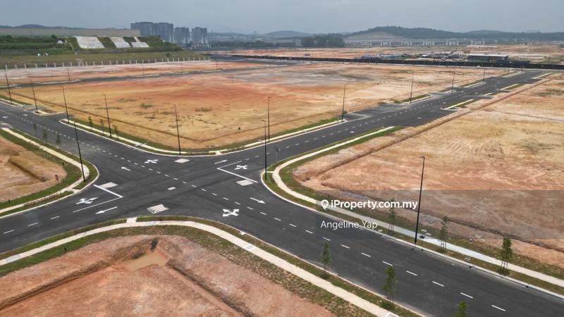 Tanah Perindustrian untuk Dijual di 6focr, Bandar Enstek oleh Angeline Yap - iProperty.com.my