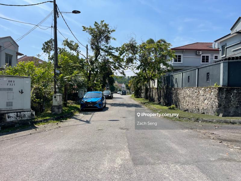 Rumah Berkembar untuk Dijual di Taman Bukit Serdang, Seri Kembangan oleh Zach Seng - iProperty.com.my