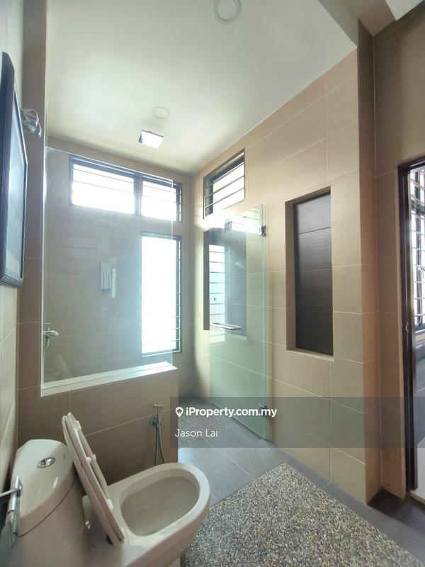 Bungalow House for Sale in Saujana Akasia, Sungai Buloh, Bukit Rahman Putra, Sungai Buloh by Jason Lai - iProperty.com.my